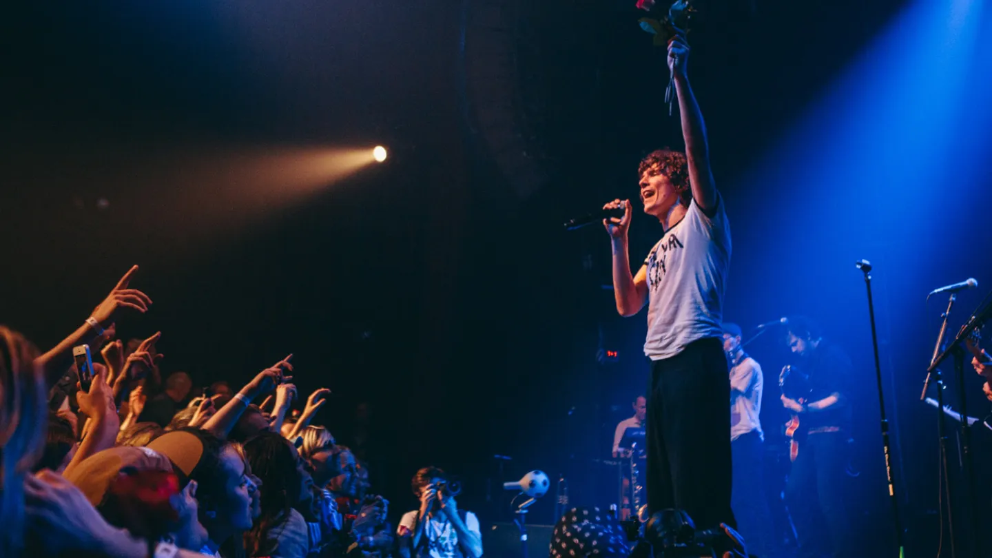 Håkan Hellström på scen i Gramercy Theatre i New York 2016.